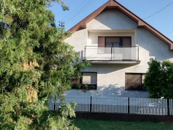 KUĆA- SREMSKA MITROVICA- SEVERNO OD PLANINSKE