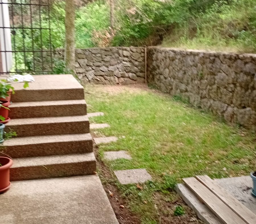 Avala, blizu megamarketa Koka Mar, 200 m2