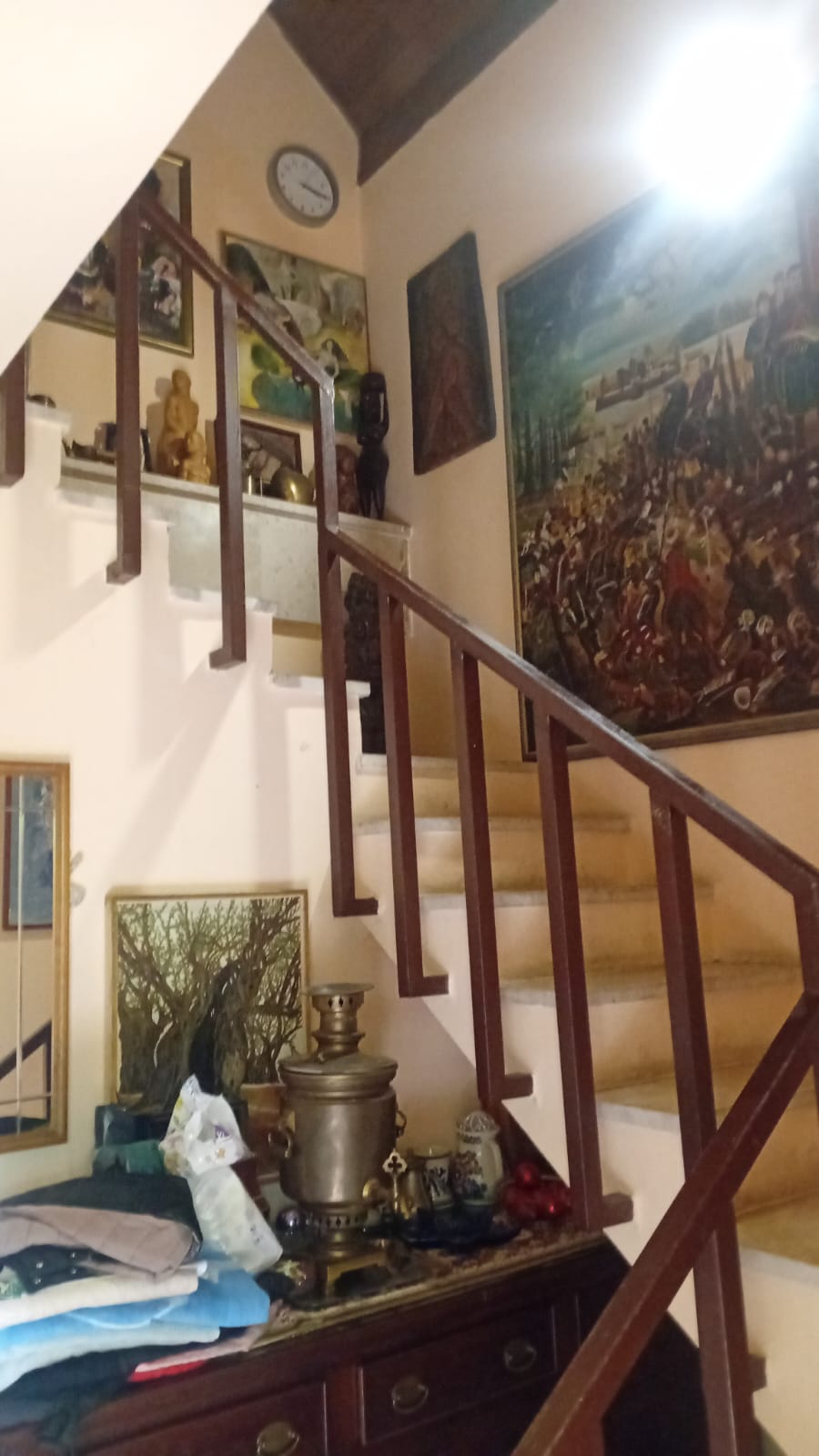 Avala, blizu megamarketa Koka Mar, 200 m2