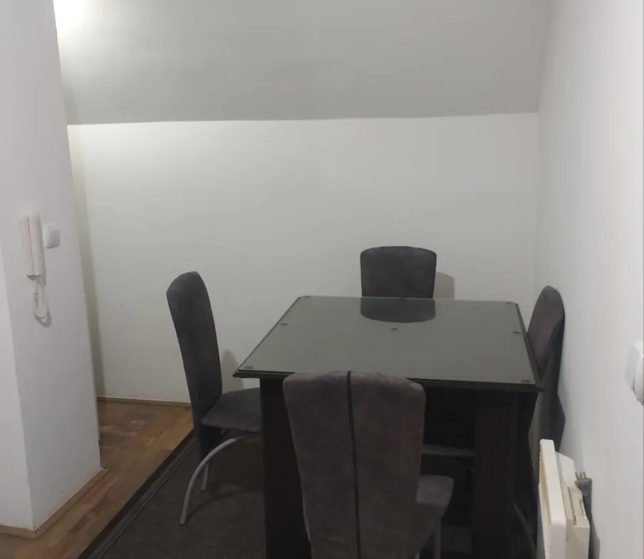 Izdavanje Stan – Beograd, Vojvode Vlahovića, 40m2