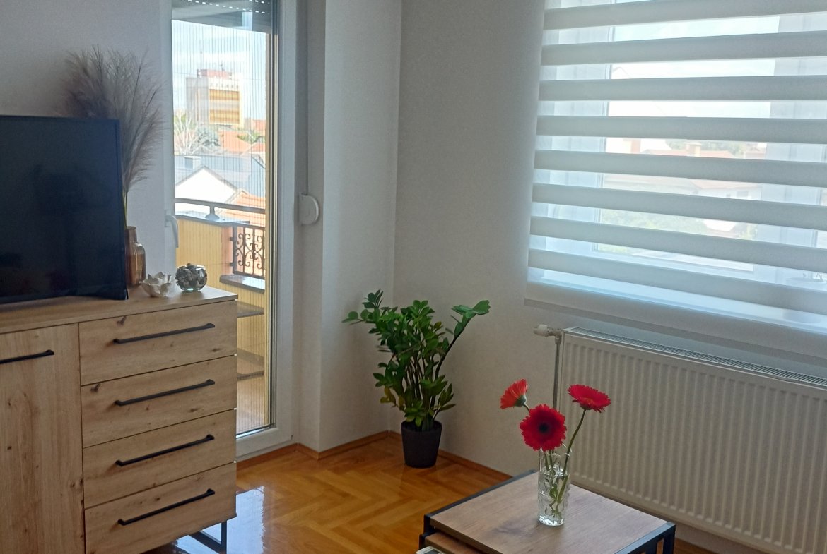 Opremljen stan u novogradnji (2024) – 49m² – Sombor (Toze Markovića)