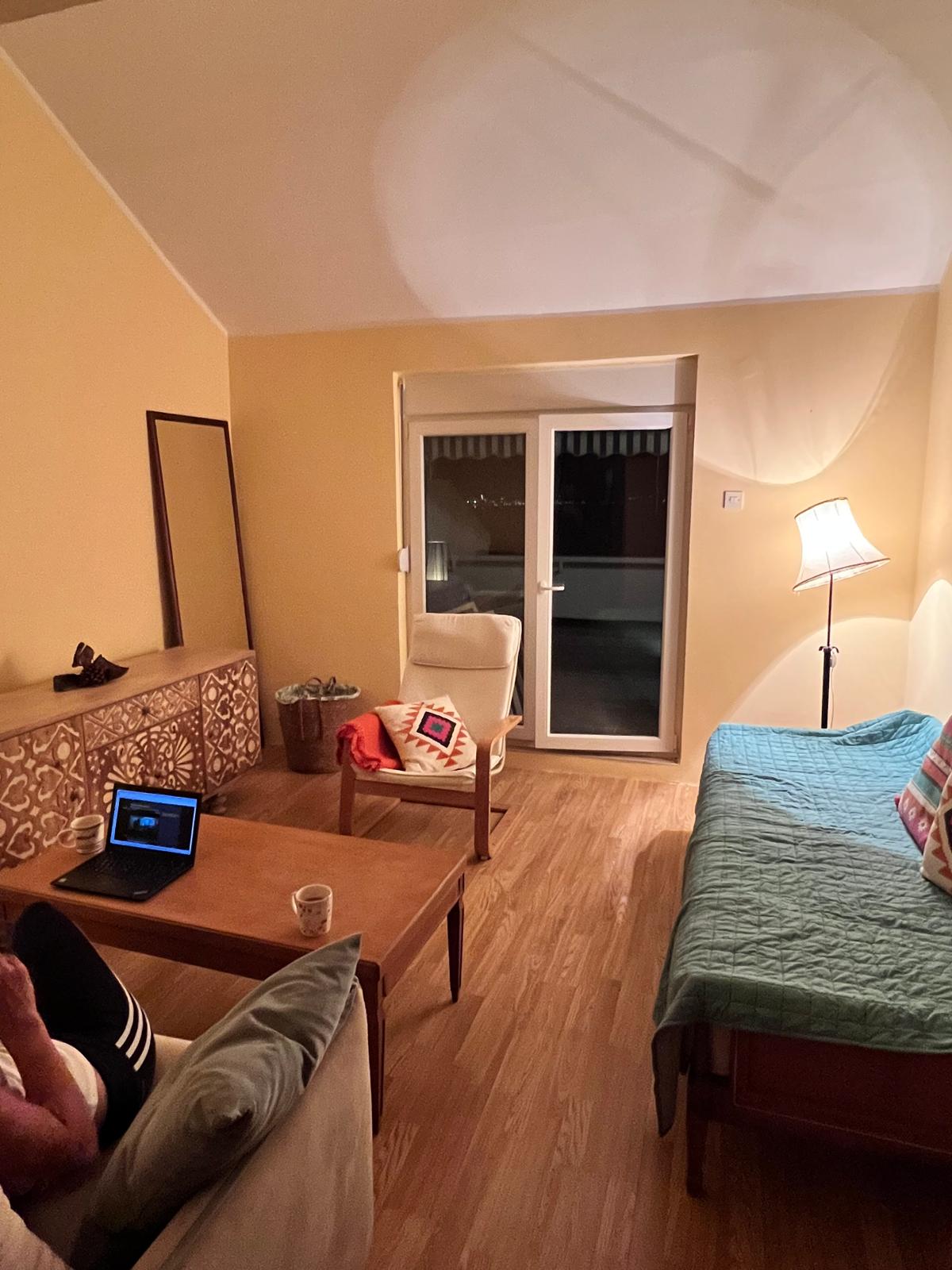 004 viber_slika_2026-07-14_14-41-00-668 Kompletno renoviran apartman sa pogledom na Boku – Krašići (52m²)