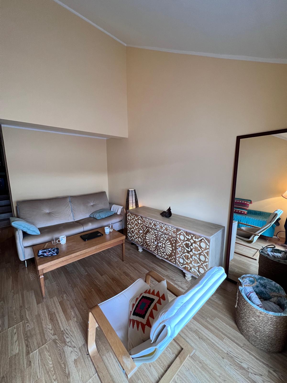 005 viber_slika_2026-07-14_14-40-57-753 Kompletno renoviran apartman sa pogledom na Boku – Krašići (52m²)