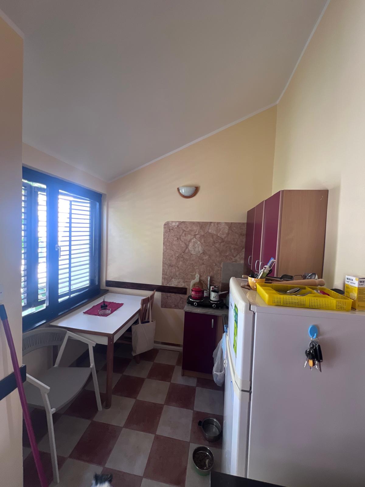 015 viber_slika_2026-07-14_14-40-53-632 Kompletno renoviran apartman sa pogledom na Boku – Krašići (52m²)
