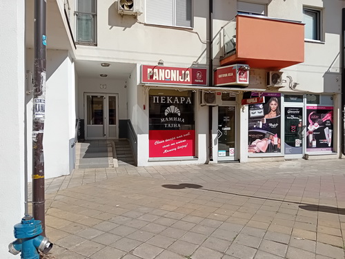 Izdajem opremljen lokal, pekara, proizvodnja kolača, kuhinja – Inđija