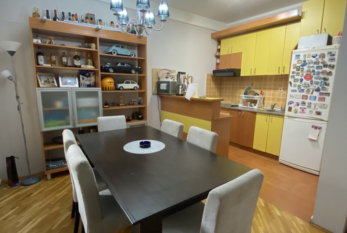 IZDAJE SE STAN – PRVOMAJSKA, ZEMUN – 600e
