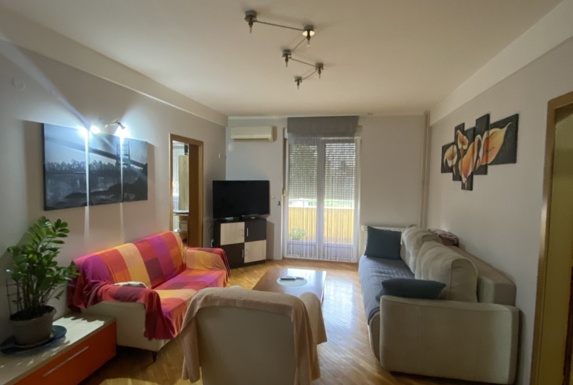 IZDAJE SE STAN – PRVOMAJSKA, ZEMUN – 600e