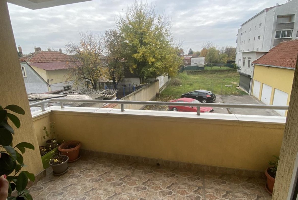 IZDAJE SE STAN – PRVOMAJSKA, ZEMUN – 600e